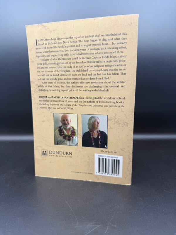 The Oak Island Mystery: World's Greatest Treasure Hunt (Mysteries and Secrets, 1) - Image 9